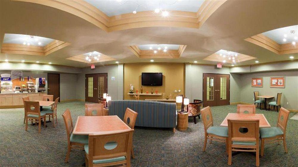 Holiday Inn Express Hotel & Suites Thornburg-S. Fredericksburg, An Ihg Hotel Extérieur photo
